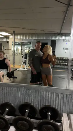Gym Selfie break