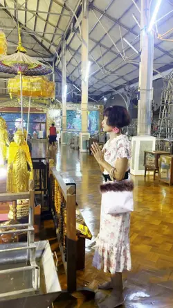 နွယ်