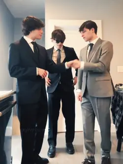 Slow hands - 👔