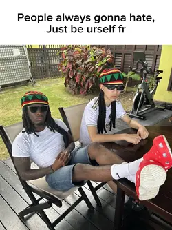 Js be happy twin✌🏾❤️