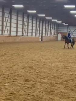I love her trot😍