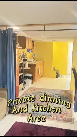 Airbnb ad ☮️