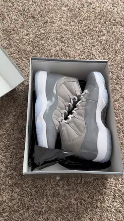 Sneakers / unboxing