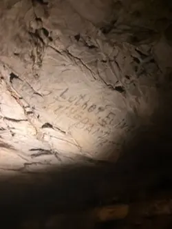 MAMMOTH CAVE