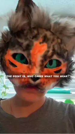 <3