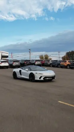 McLaren GT