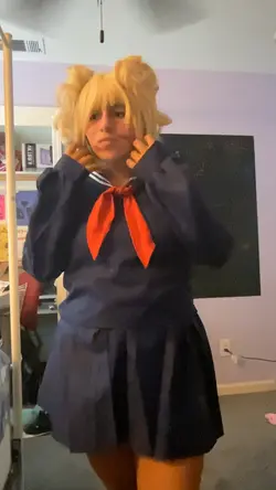 Toga cosplay