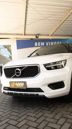 Volvo XC40 T4