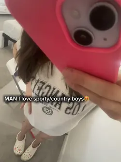 MAN I LOVE LATINAS 