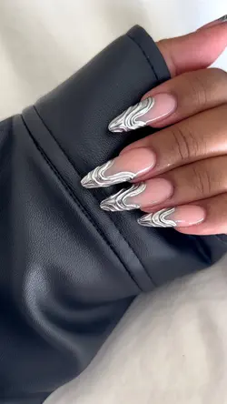 Show off your nails 