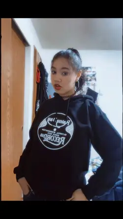 I love this hoodie 😻