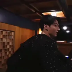 jungkook apenas
