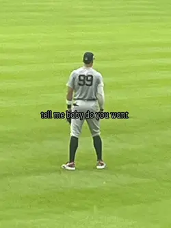 AARON JUDGE>>