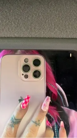 Viral iPhone case 🎀