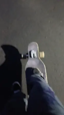 >>>