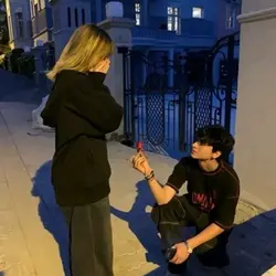 دوستت داره🫂💕
