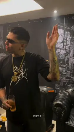 Ela tem seu job 