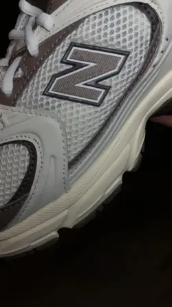 shoe unboxing
