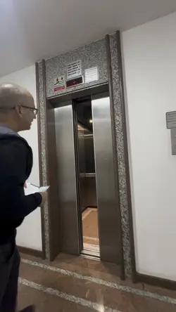 Garota Elevador! 