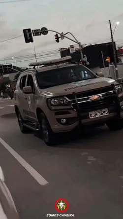 Polícia militar 👮🏼‍♂️👮‍♀️