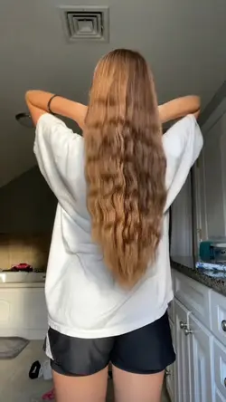 Shiny heathy hair 🤩✨