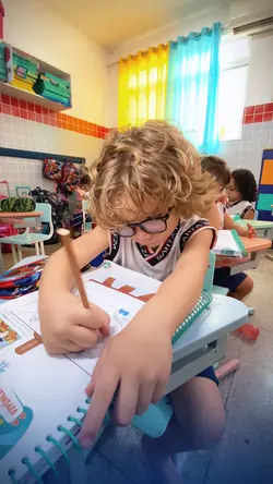 Escola - criança 