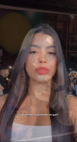 Tá pensando em que ?