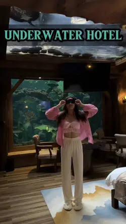 UNDERWATER HOTEL 