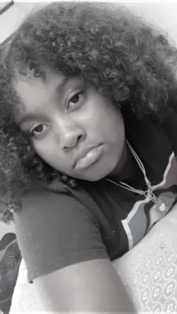 Me>>