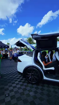 Tesla

