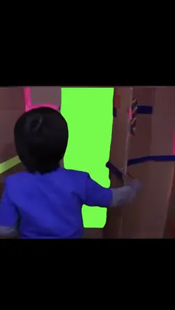 Green screen >:3