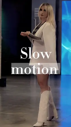 Slowmo Walk
