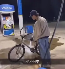 Gas station 