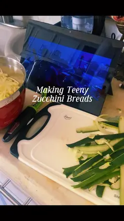 Baking mini vlog