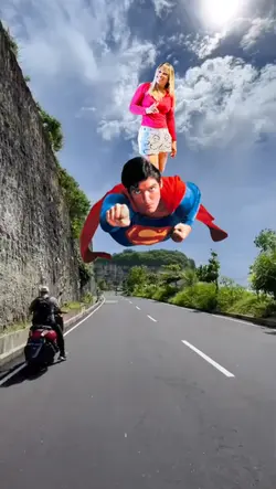 VOAR  COM SUPER MAN
