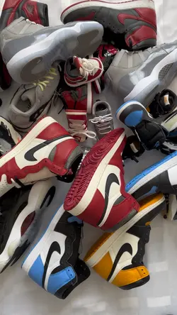 Sneakers