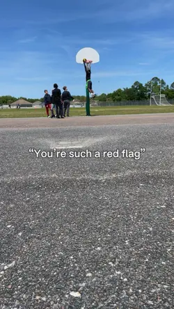 🦅