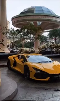 Lamborghini revuelto