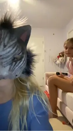Fuck near flip her😉