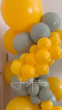 Balloon tower 