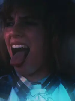maya hawke?!