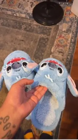 Slippers 