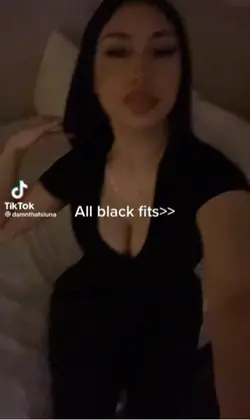 all black>>
