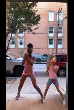 Kala TikTok Dance