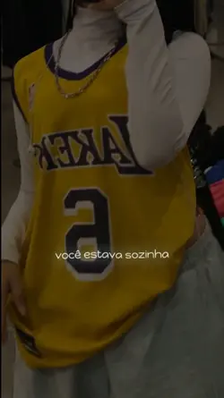 estava sozinha...