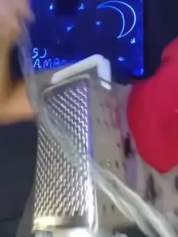 Cheese grater 