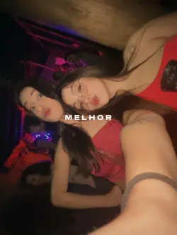 melhores amigas 💗🌍