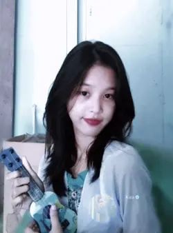 အချစ်ဦး//Kira