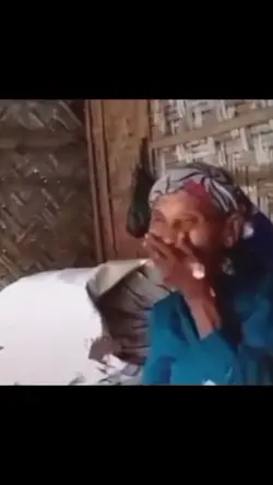 Nenek Nenek Ketawa