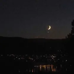 I watch the moon 